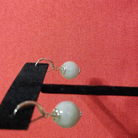 JADE STERLING SILVER EARRINGS. - Picture 7 of 8
